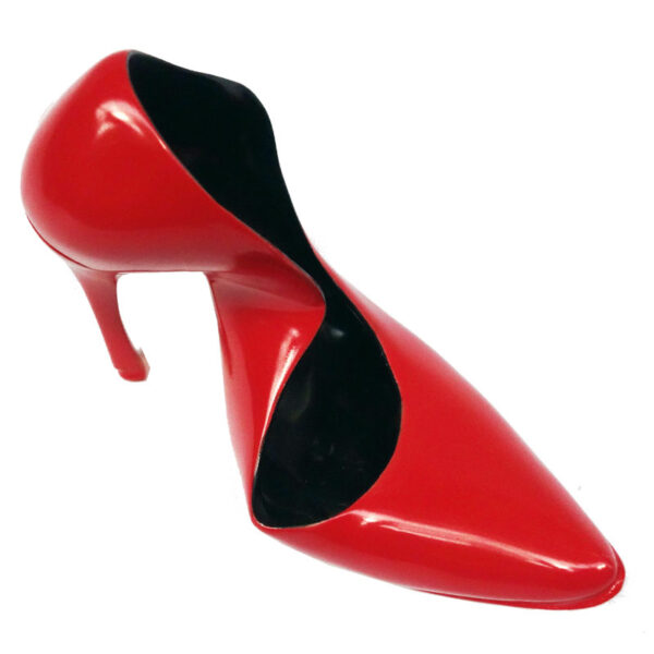 La série " Red shoe, 2018 "