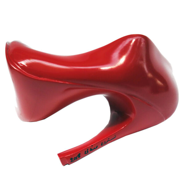 La série " Red shoe, 2018 " - Image 6